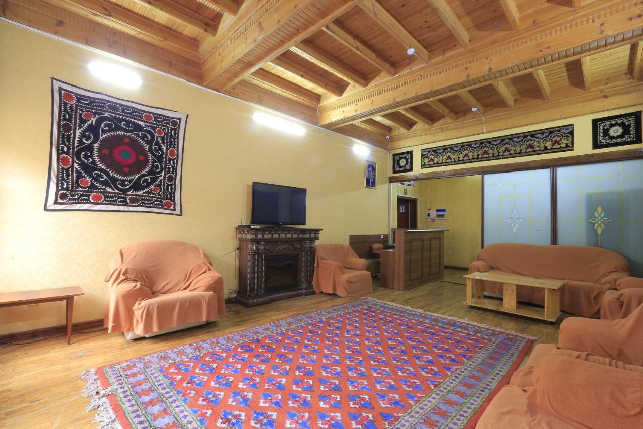 Yellow Hostel Dushanbe Exterior foto