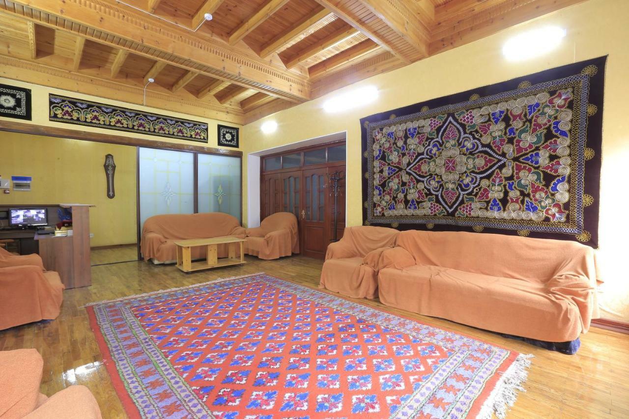 Yellow Hostel Dushanbe Exterior foto