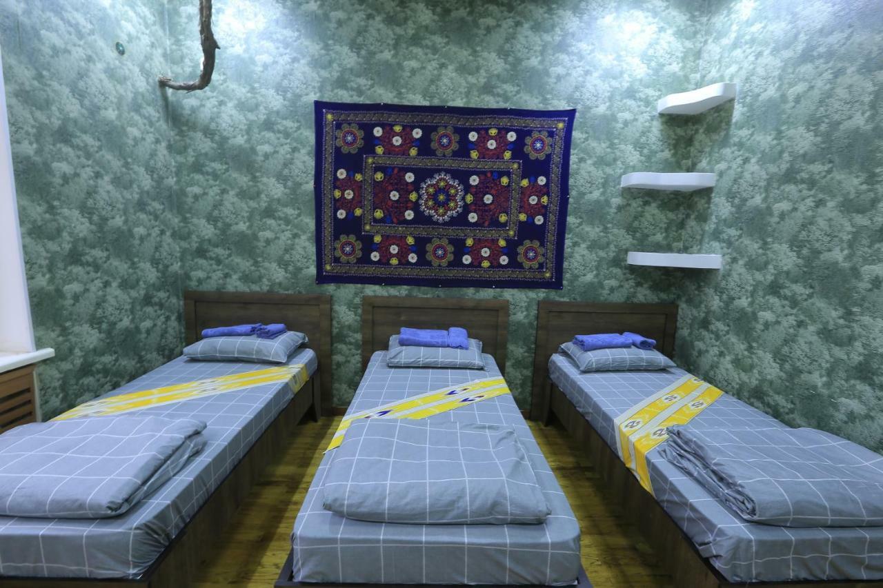 Yellow Hostel Dushanbe Exterior foto