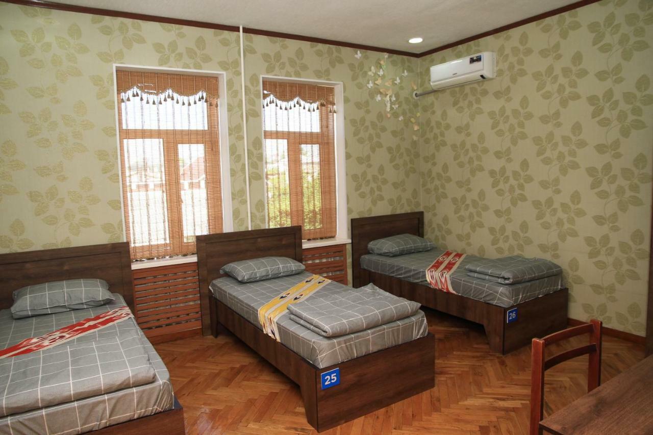 Yellow Hostel Dushanbe Exterior foto